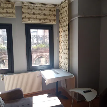 Taksim Pera Jiyan 2*