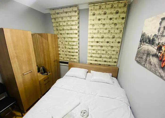 Taksim Pera Jiyan Hotel 2*