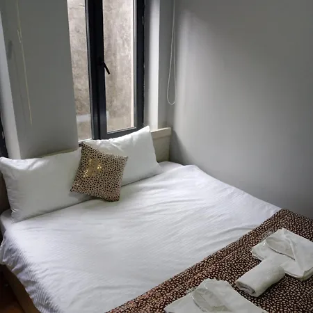 Taksim Pera Jiyan 2*