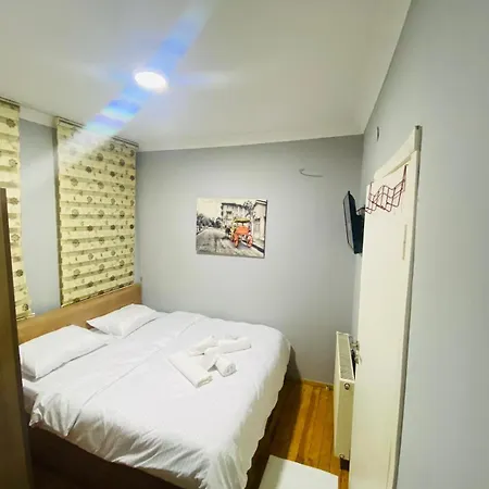 Taksim Pera Jiyan 2*