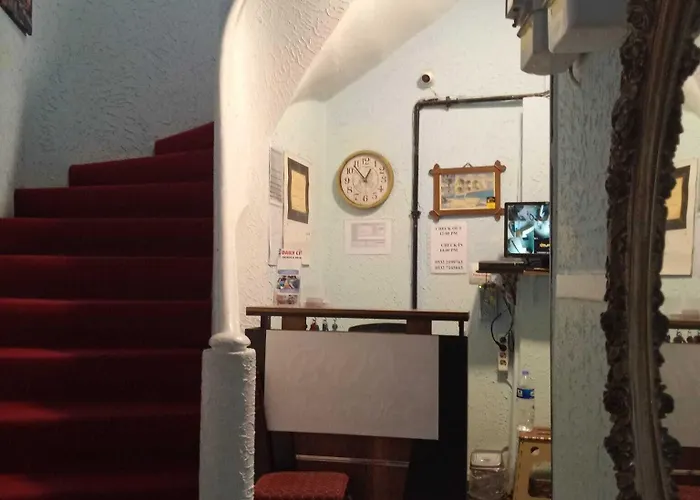 Hotel Taksim Pera Jiyan 2*